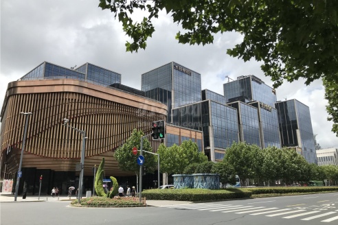 外滩华融大厦外立面图